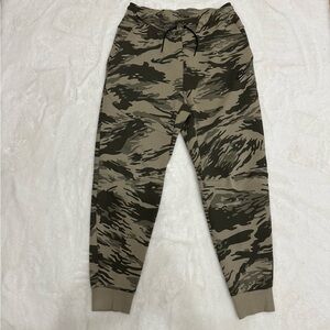 Nike tech fleece pants